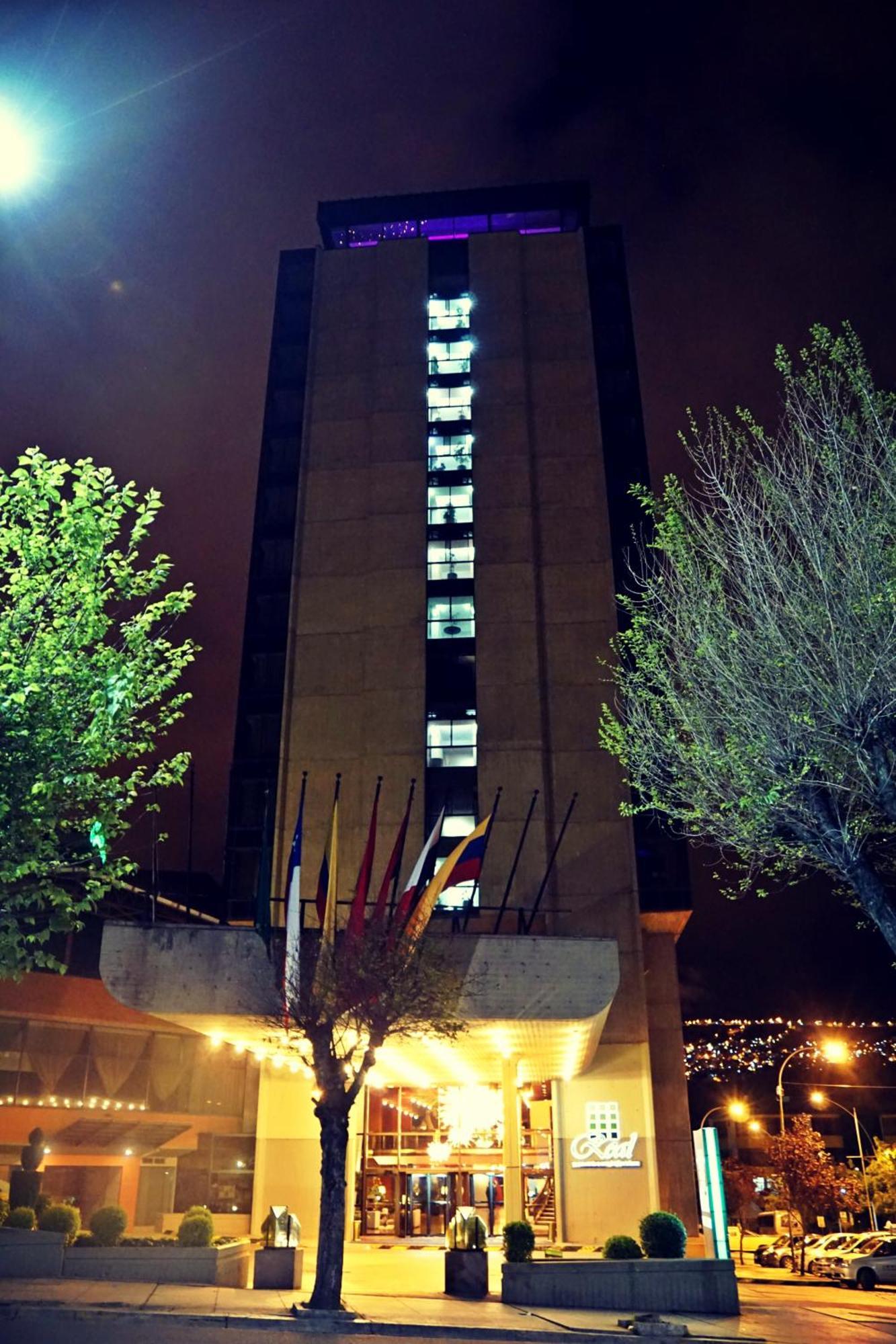 לה פאז Real Plaza Hotel & Convention Center מראה חיצוני תמונה